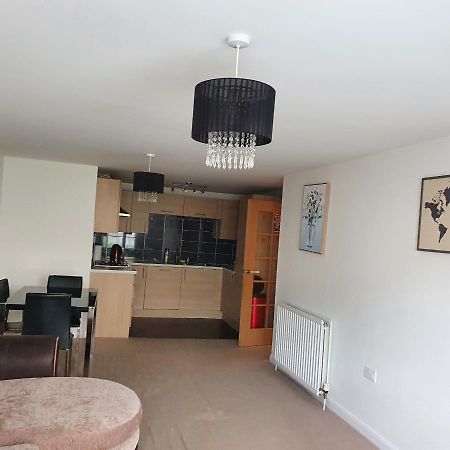2-Bedroom Back Hilton Area Apartment - Ground Floor, Aberdeen City Center Екстер'єр фото