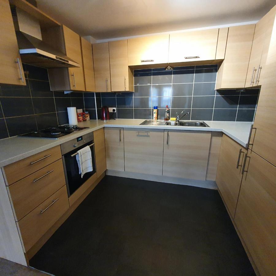 2-Bedroom Back Hilton Area Apartment - Ground Floor, Aberdeen City Center Екстер'єр фото